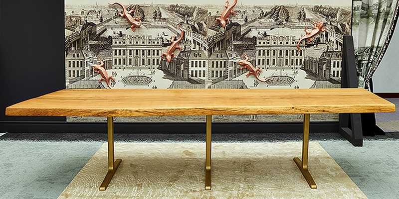 Solid oak dining table with solid steel feet